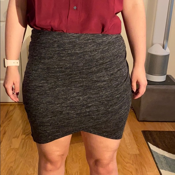 IRO wool and linen blend plume skirt in grey sz S - Picture 3 of 11